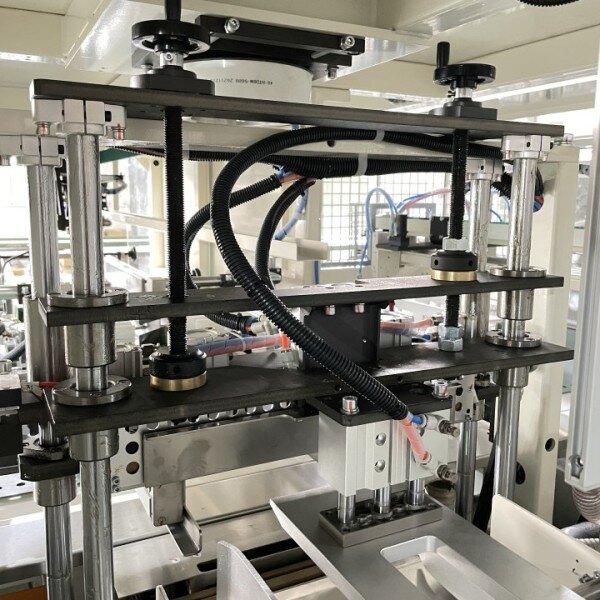 ZB680F Automatic Multi Rolls Toilet Paper Bundling Packing Machine