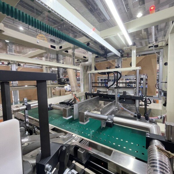 ZB680F Automatic Multi Rolls Toilet Paper Bundling Packing Machine